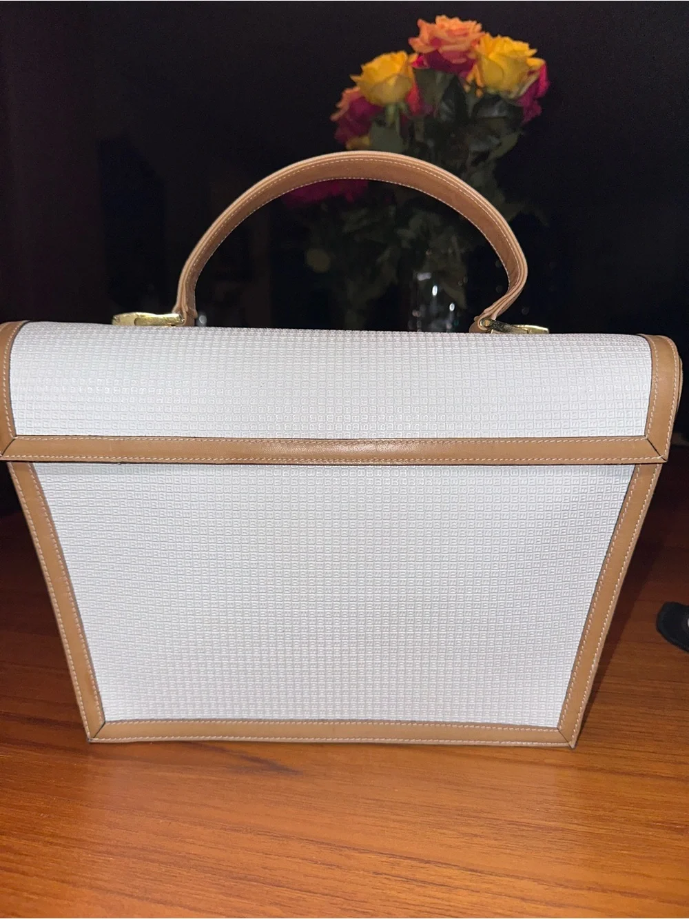 Rare Bally Vintage White Embossed Leather Top Handle Handbag | Made in Italy